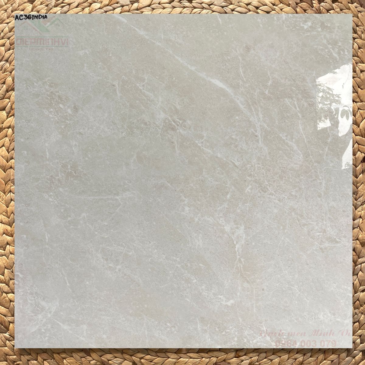gạch lát nền 80x80 bóng kính vân đá kem xám sáng bề mặt bóng cao cấp