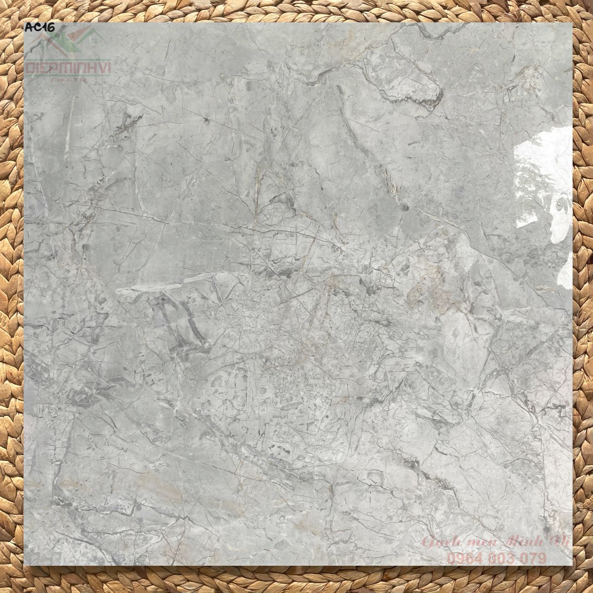 Gạch 80x80 bóng kính vân đá xám sáng bề mặt bóng cao cấp lát nền