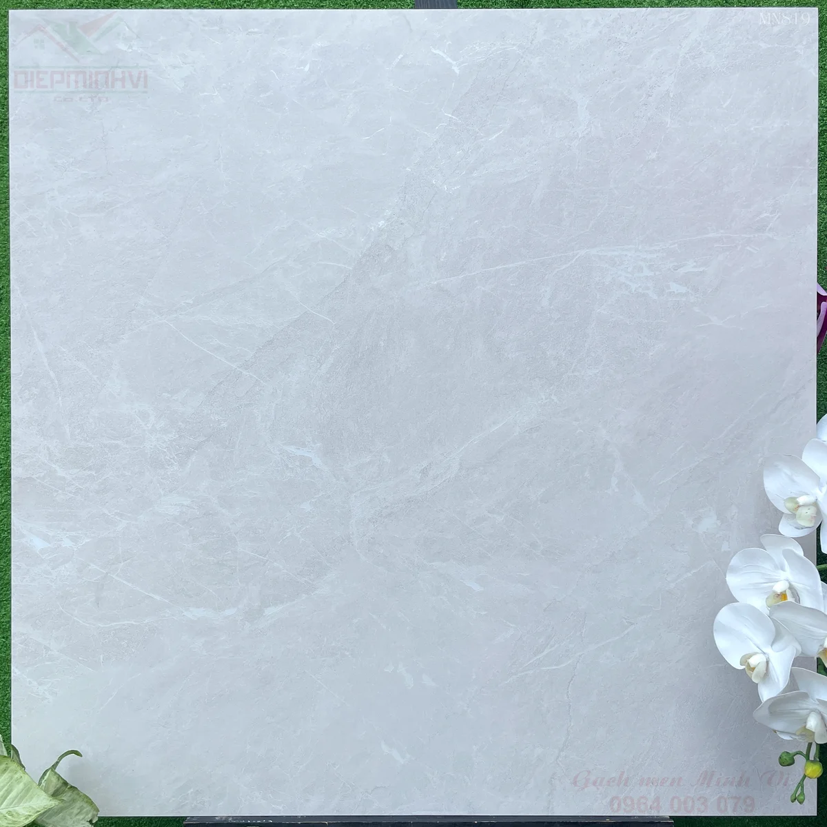 Gạch 80x80 men mờ carving MN819 vân đá trắng xám
