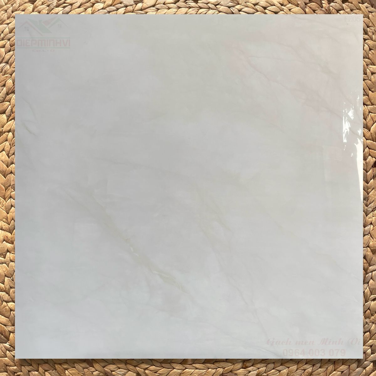 GẠCH BÓNG KÍNH 80X80 VÂN ĐÁ VÀNG CHANH ĐỘC ĐÁO