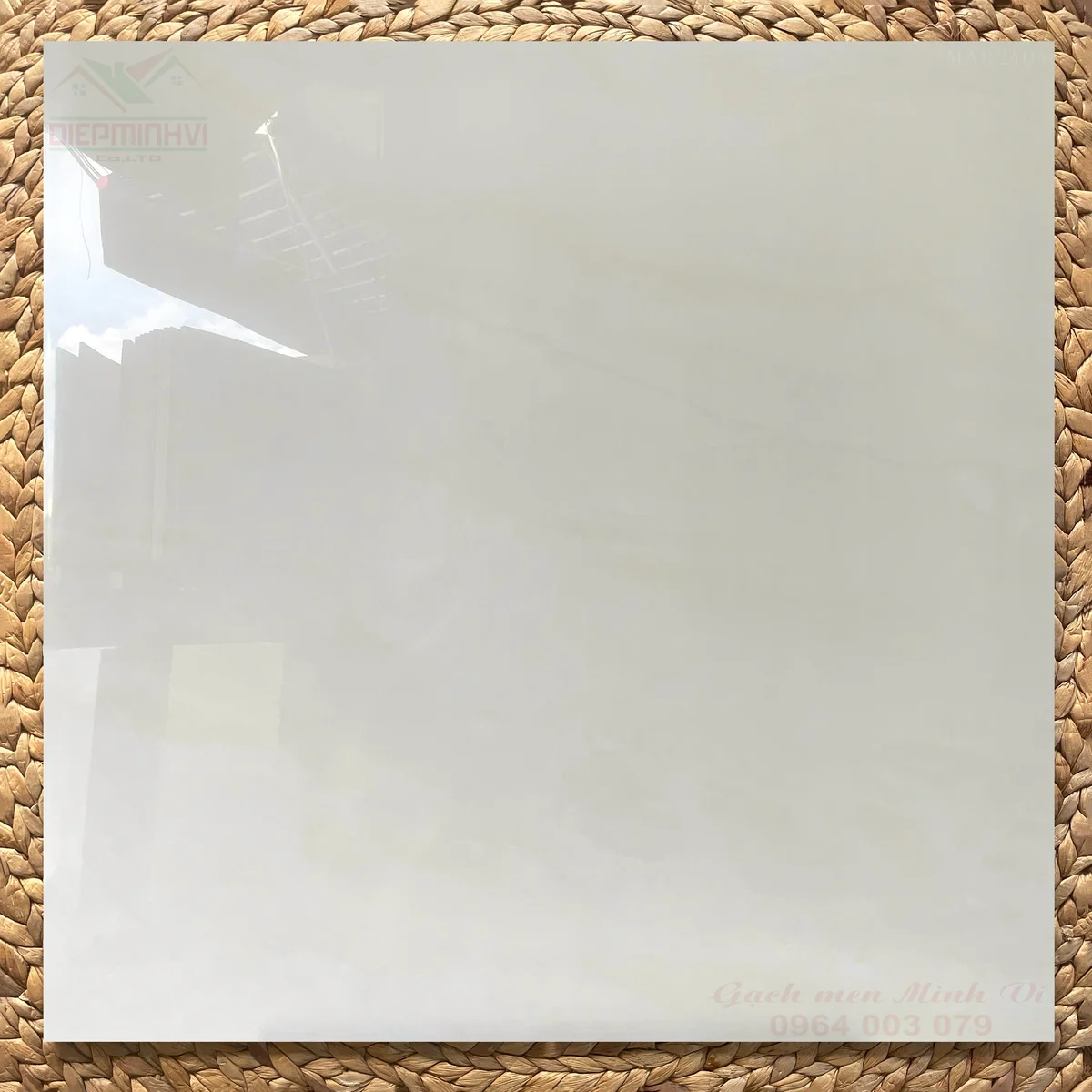 Gạch Viglacera 80x80 bóng kính vân đá vàng kem