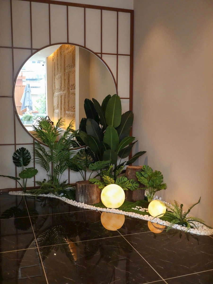 Sảnh lễ tân spa lát gạch 80x80 bóng kính vân đá màu đen nâu P8819